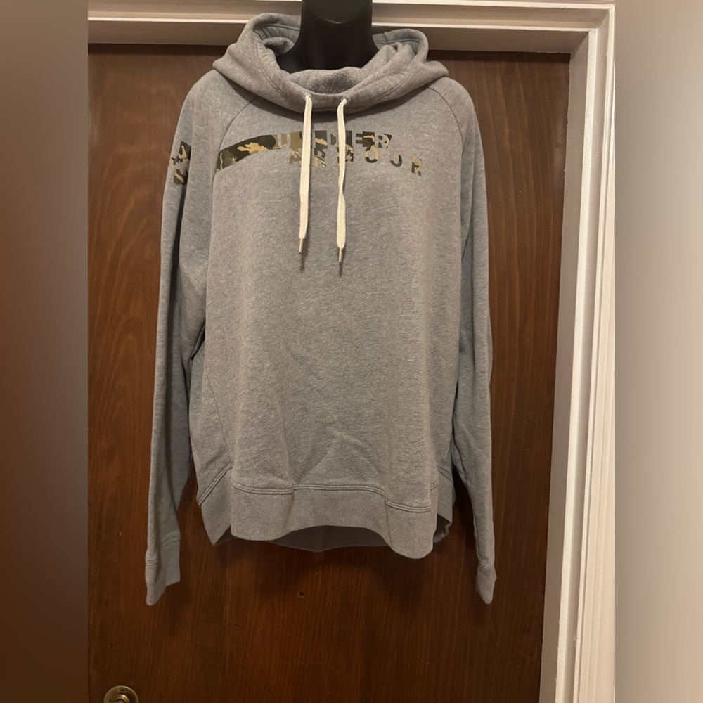Under Armour Coldgear Hoodie - Size 2XL
